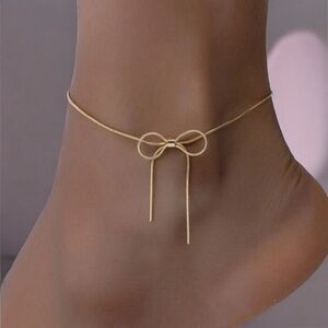 Gold Bow ankle bracelet. New.